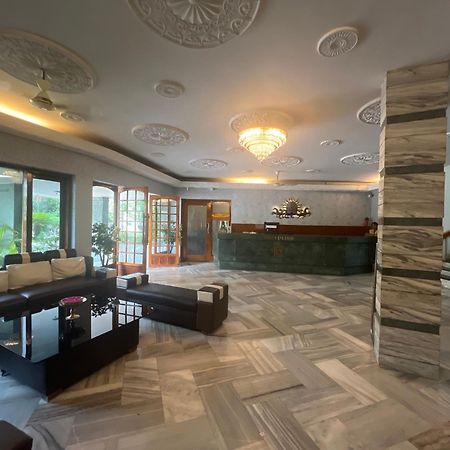 Varada Nagavali Hotel Srikakulam Esterno foto