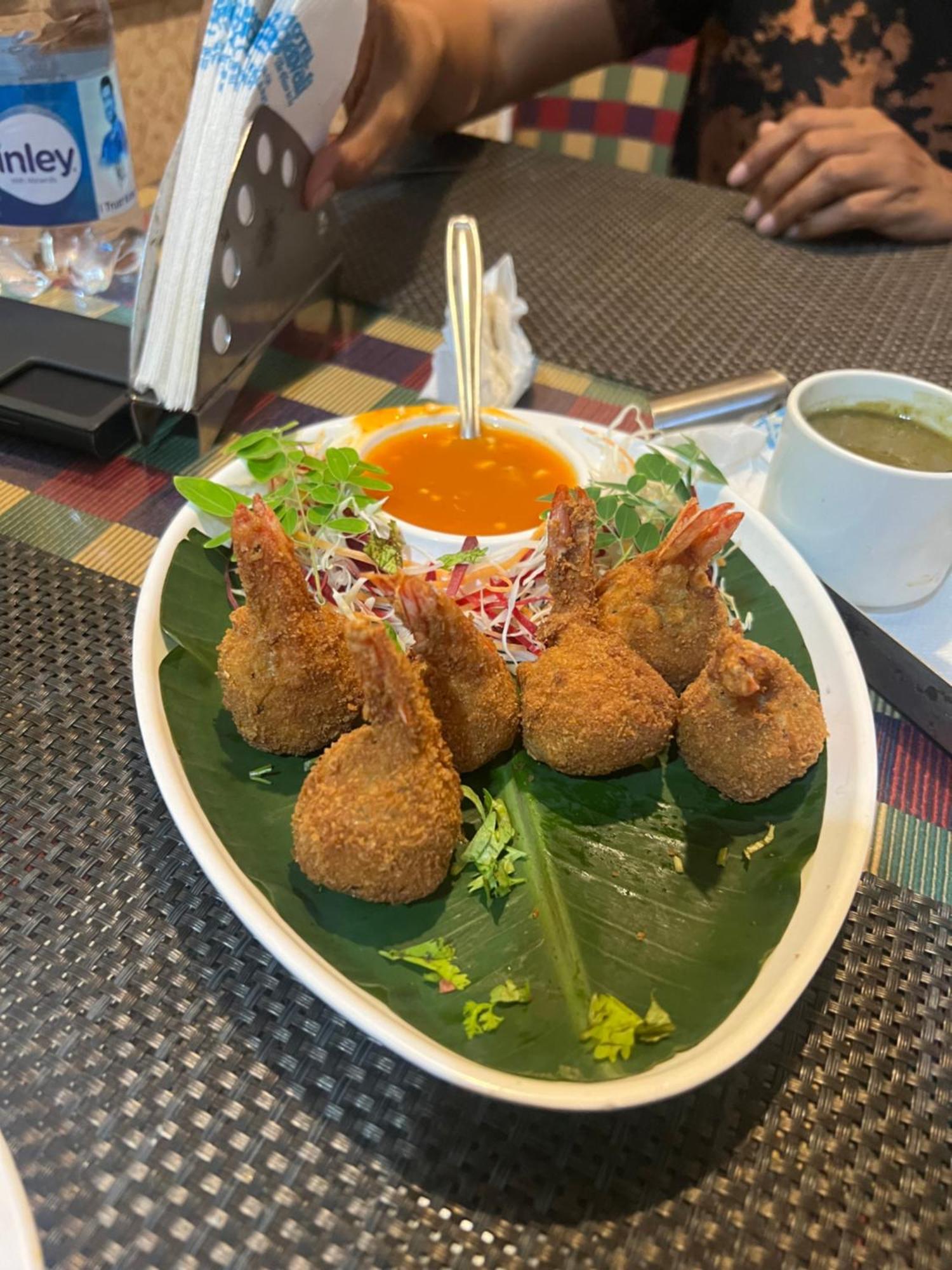 Varada Nagavali Hotel Srikakulam Esterno foto