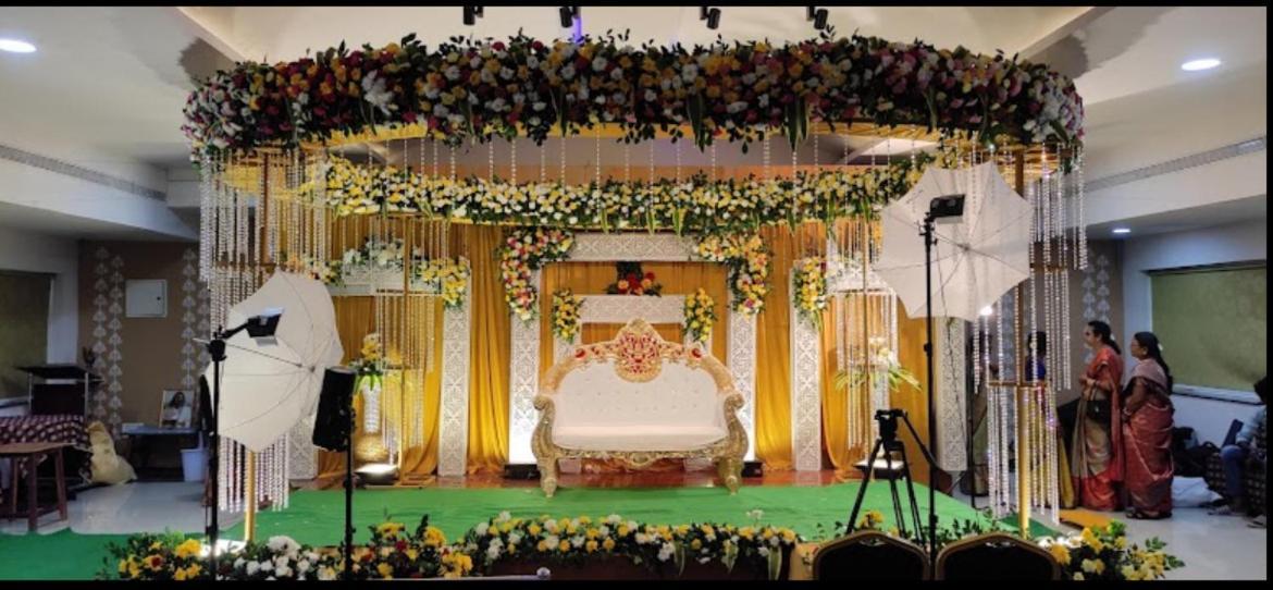 Varada Nagavali Hotel Srikakulam Esterno foto