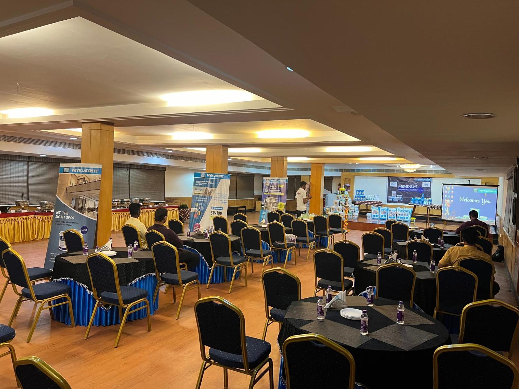 Varada Nagavali Hotel Srikakulam Esterno foto